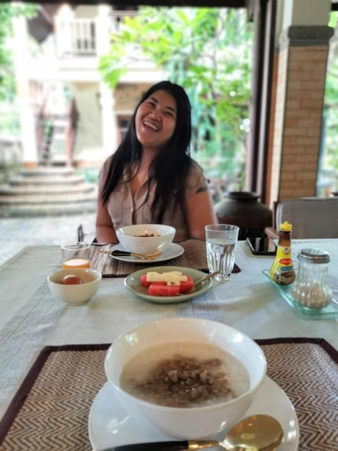 Avara Signature House Hotel Chiang Mai Bagian luar foto